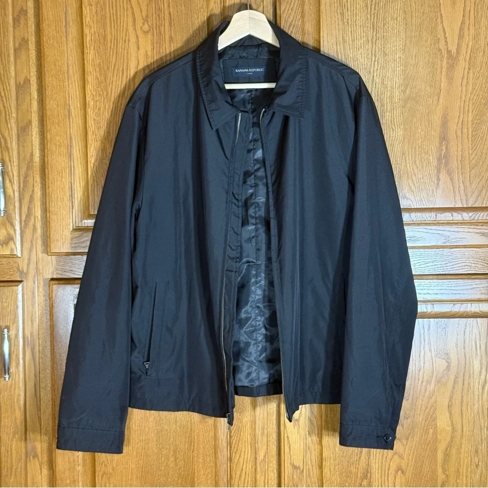 Banana Republic Black Full‎ Zip Lightweight Jacket Men’s Large